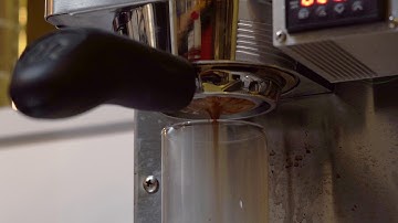 Espresso extraction with the OCD coffee distribution tool