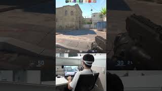 CS2 | Bro, my back is hurt so bad!
#meme #cs #pimax #vrgame #fps #shorts CS2 | Bro, my back is hurt so bad!