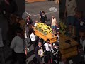 Addio a Peppino di Capri, l'ingresso nel feretro nella chiesa