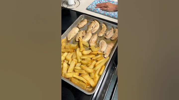 Momma makes a one pan meal 🥹😅 #joshsmom #cooking #joshandmomma