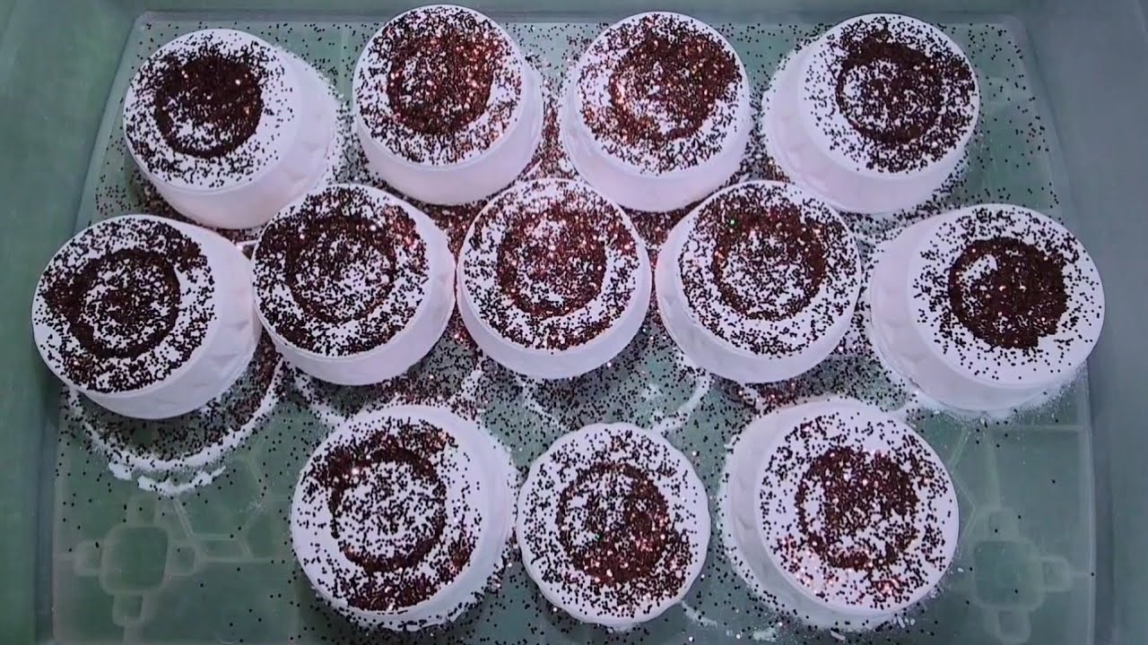 Asmr Bakingsoda,  with lovely color glitters 