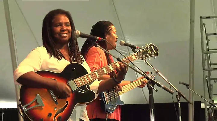 Ruthie Foster: Up Above My Head (I Hear Music in t...