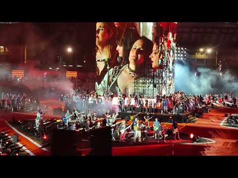 Rockin 1000 In Roma Living On A Prayer Bon Jovi Cover Stadio Dei Marmi