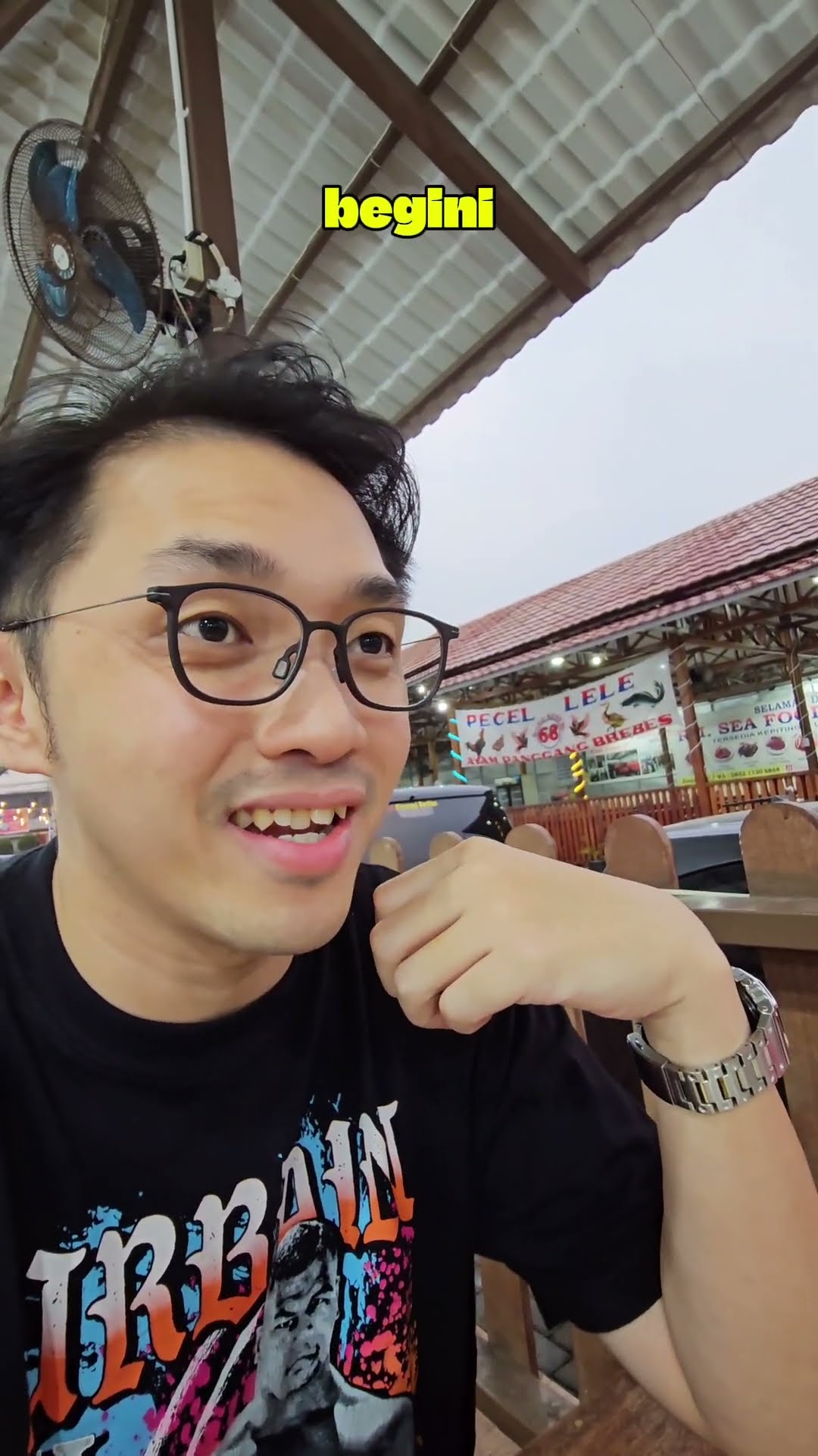 SAAT JAJANIN PACAR DI PINGGIR JALAN!