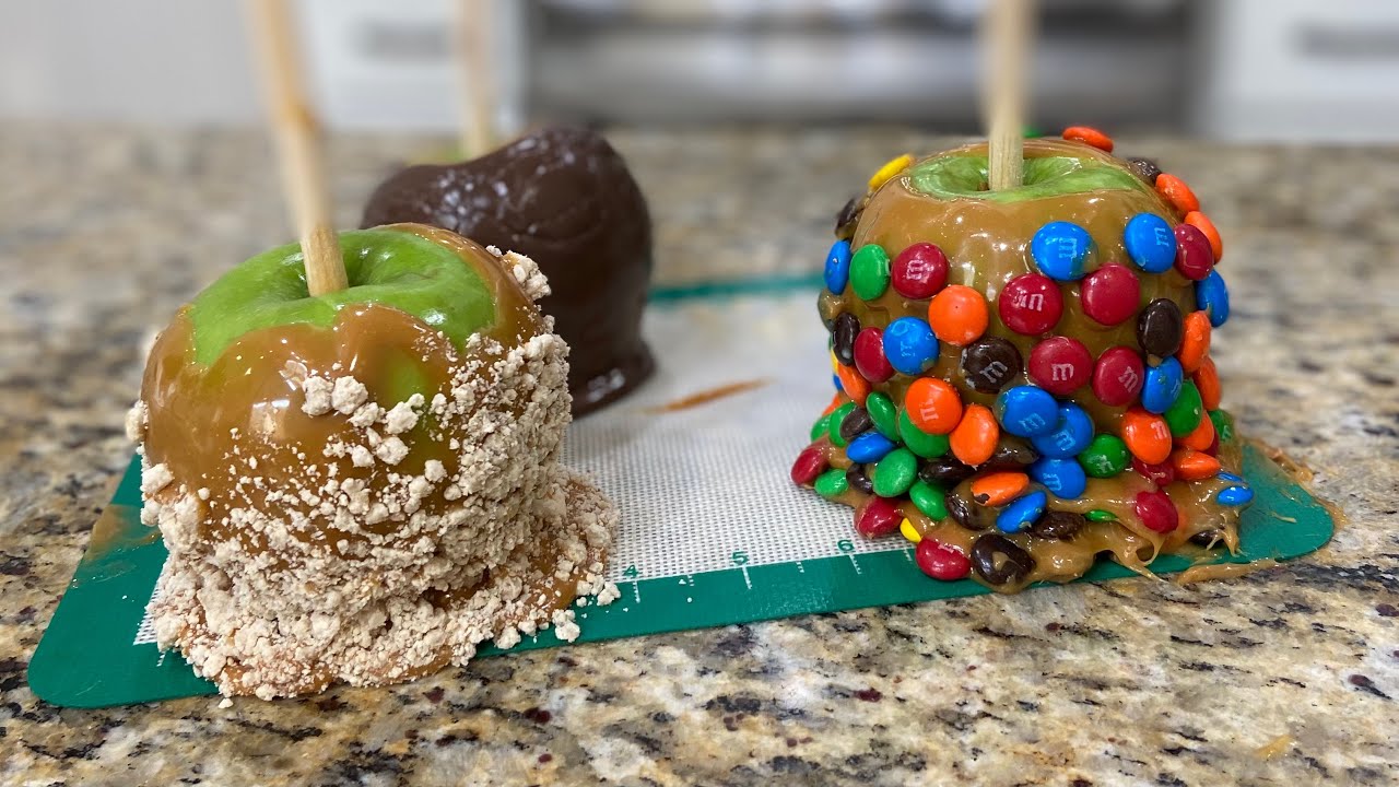 КАК МЫТЬ ЯБЛОКИ И ПОКРЫТЬ ИХ КАРАМЕЛЬЮ