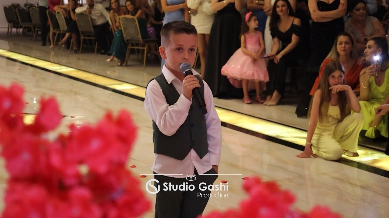 Siar Veliu - Surpriza nuses me kengen e kanes nga vellau - Kanagjeqi Albeses