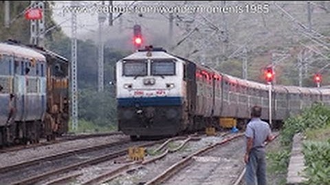 Dadar..... Ajmer Superfast Express depart from BORIVALI MSTS Open Rails ...2017 !!!