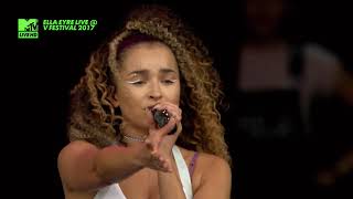 Video thumbnail of "ELLA EYRE - We Dont Have ToTake Our Clothes Off  LIVE @ V FESTIVAL 2017"