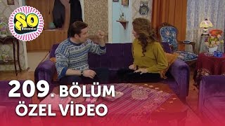 Ahmet Sen Benim Yepyeni Ceketimi Nasıl Eskiciye Veriyorsun?