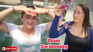 Mom swimming in hot spring on holiday (Mus da dej poj niam hnub)