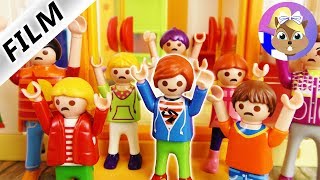 Playmobil Tarina: JULIANIN VIIMEINEN PÄIVÄ PÄIVÄKOTI AURINGONPAISTEESSA! HYVÄSTIT! | Smithin Perhe