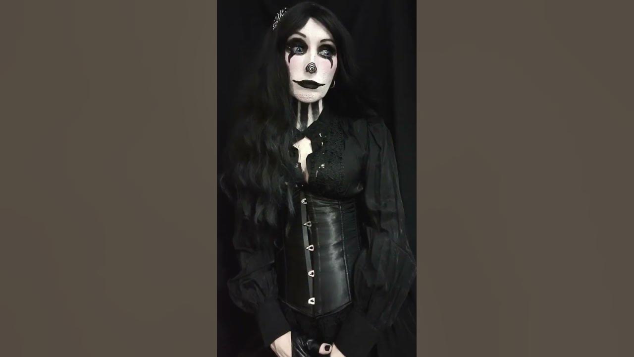 𝕃𝕒𝕦𝕘𝕙𝕚𝕟𝕘 𝕁𝕚𝕝𝕝 #cosplay #cosplayer #creepypasta - YouTube