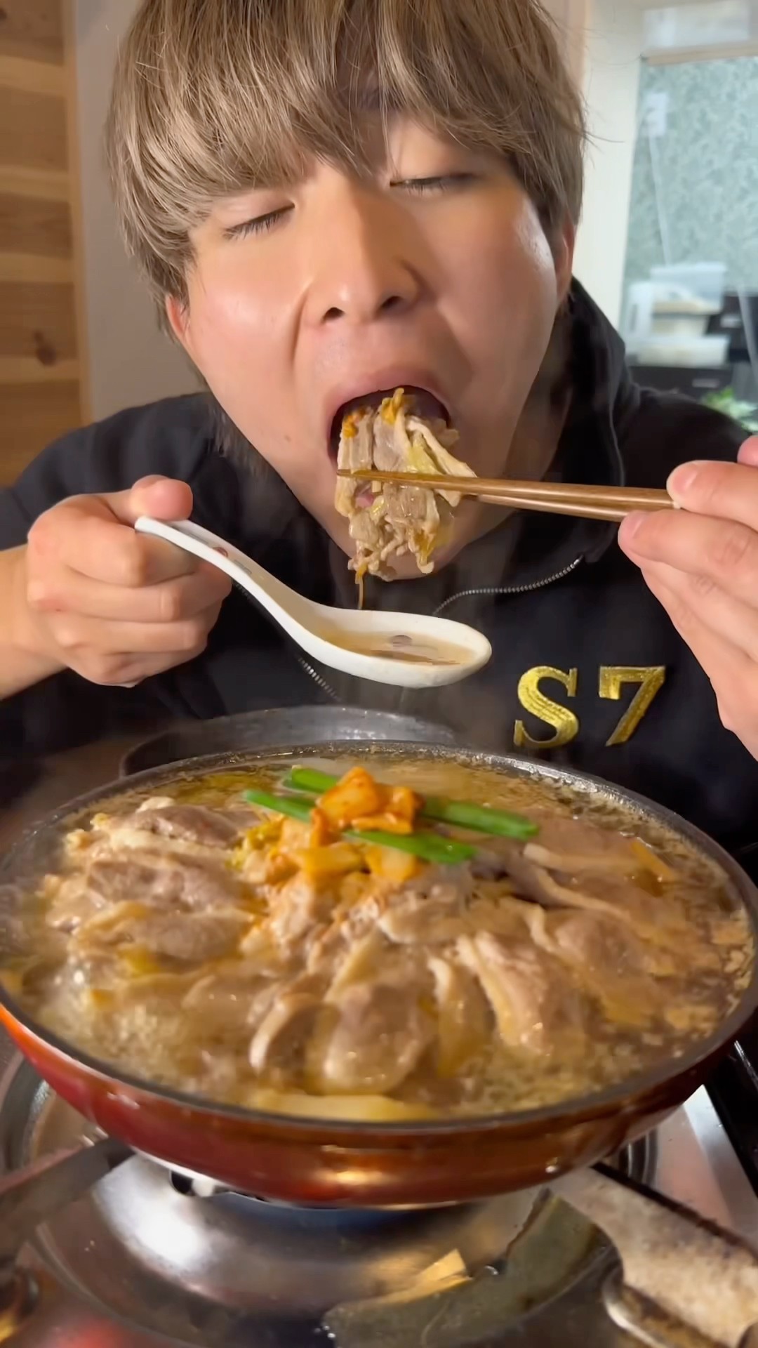 すっぴー すっぴー(毎日チートday) - YouTube