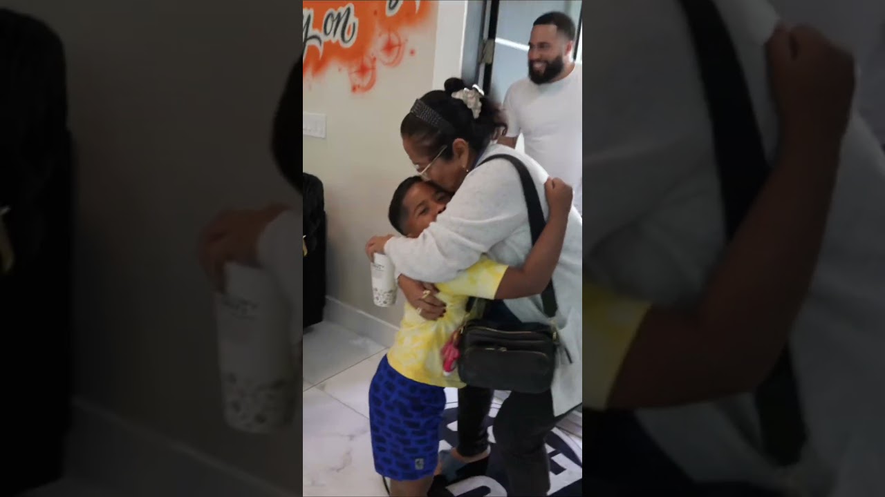 kids get happy when tia comes back! 