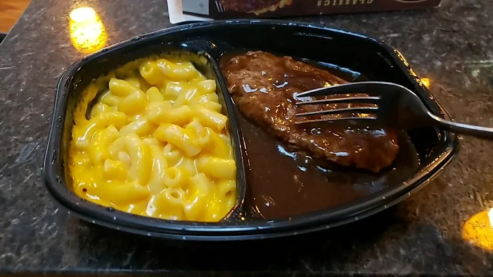 Dinnertime review - Stouffer's Salisbury Steak and...