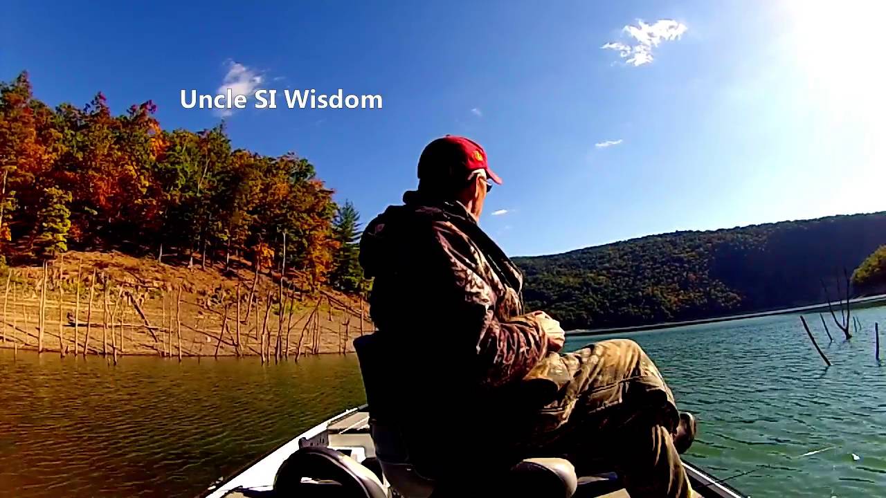 LAKE MOOMAW COLD FALL FISHING 2014 YouTube