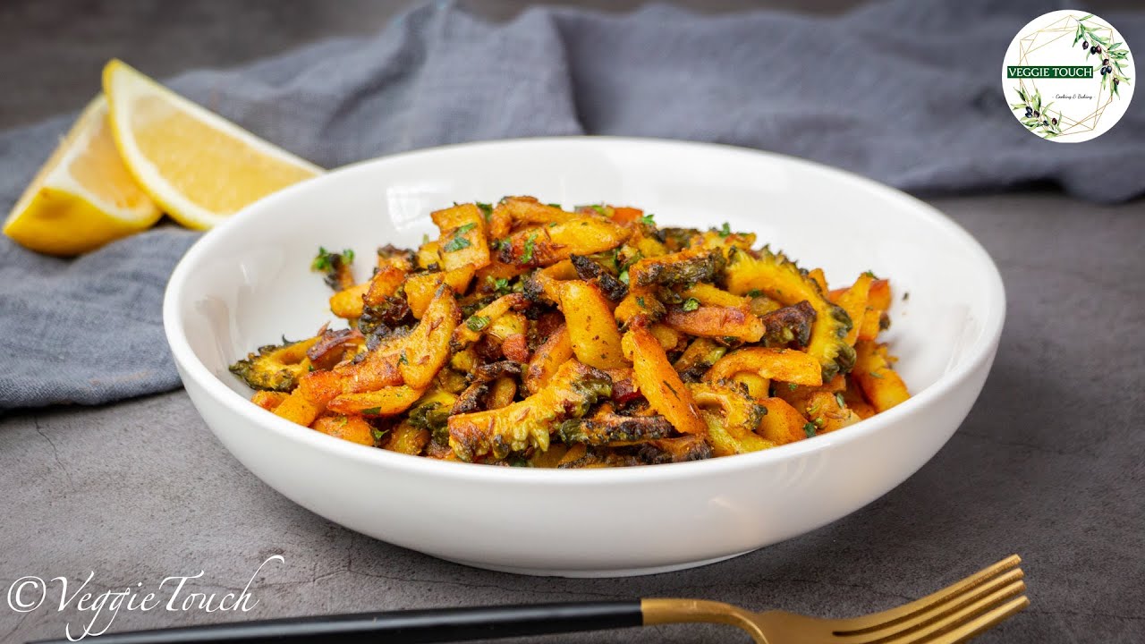 Karela Aloo 🌱 Bitter Gourd & Potato Fry 🌱 करेला आलू 🌱 કારેલા બટાકા