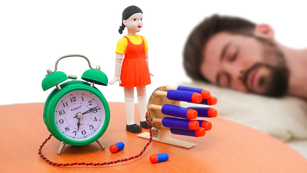 I made the SQUID GAME Alarm Clock ⏲️🔫 YouTube