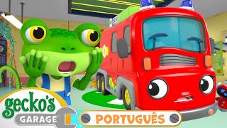 Diversão com o Caminhão de Bombeiros | Garagem do Gecko em Português | Desenhos Animados