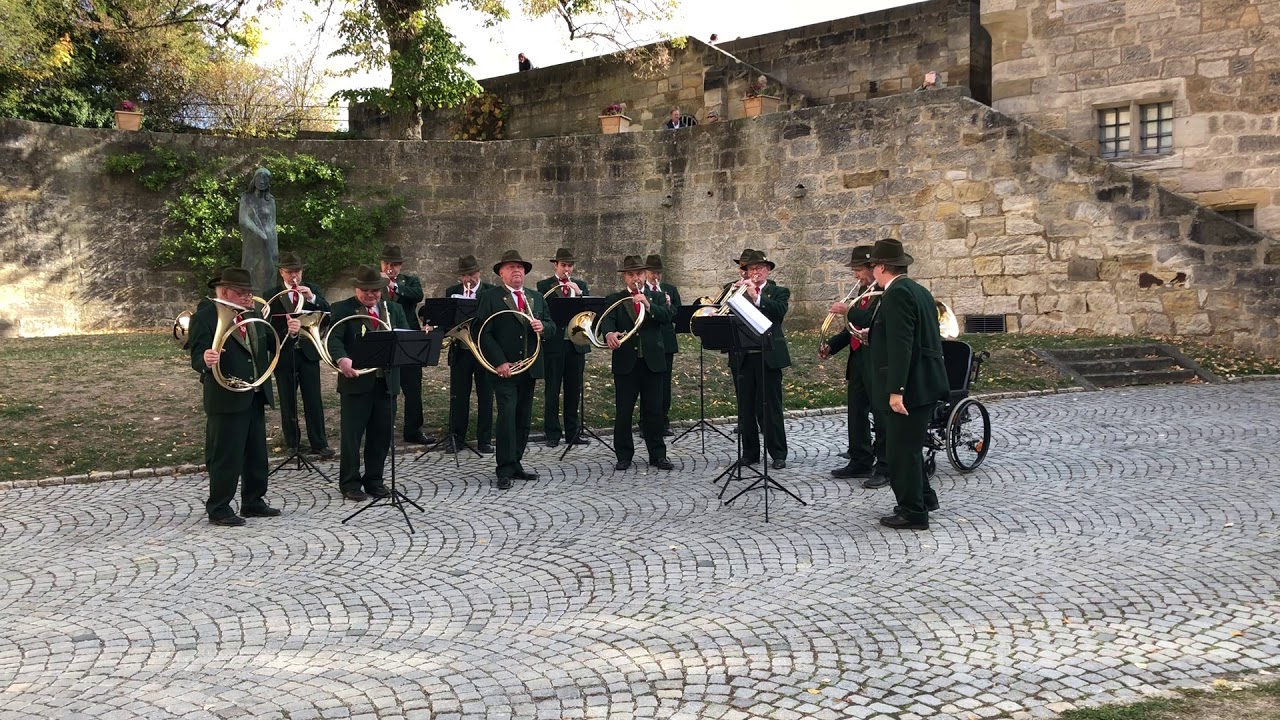 Jachthoornblazers Sint Hubertus Nieuwenhagen - Horrido   Burg Coburg