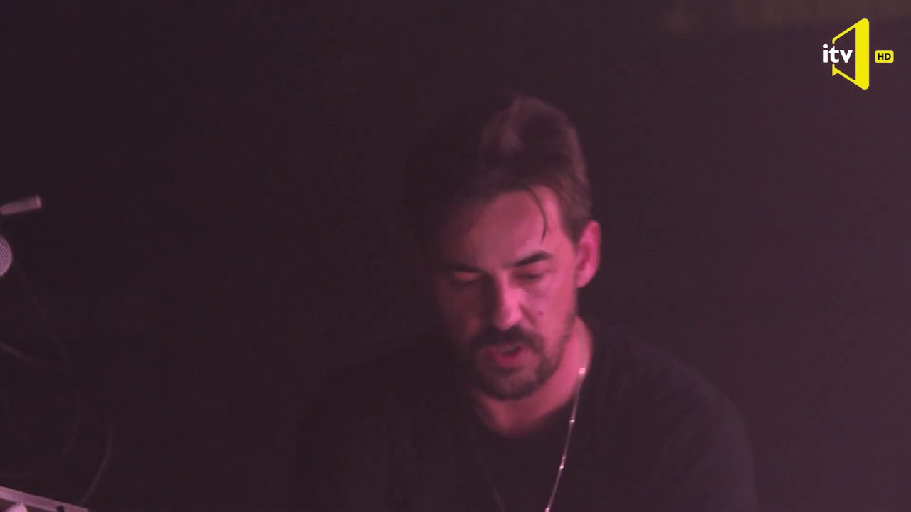 Mutus X Albina - 'Portal' (Live Electronic Music Performance) - Bad Kingdom (Moderat)