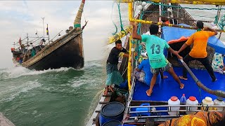 নিজেদের জীবন বিপন্ন করে সমূদ্রে মাছ ধরে যারা | Deep Sea Fishing | Adventure BD