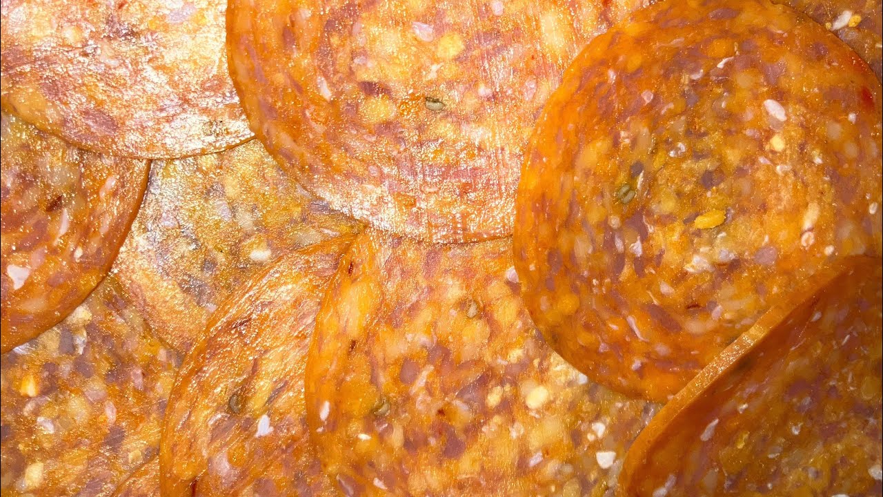 HOW TO EAT PEPERONI!!!!!!! YouTube