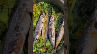 Smoked-fish with squash flower & string beans. Yum !!!