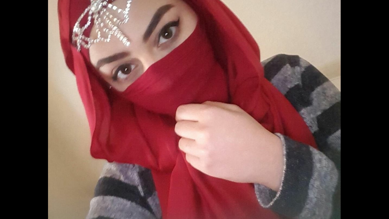 Niqab Tutorial (Using A Headpiece) | Lolita