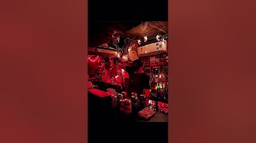 Snake & Jake’s Christmas Club Lounge | New Orleans, Louisiana USA |@yelp 4.3/5.0 ⭐️ #Bar #NewOrleans