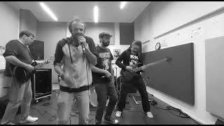 Blustery - Cest La Vie