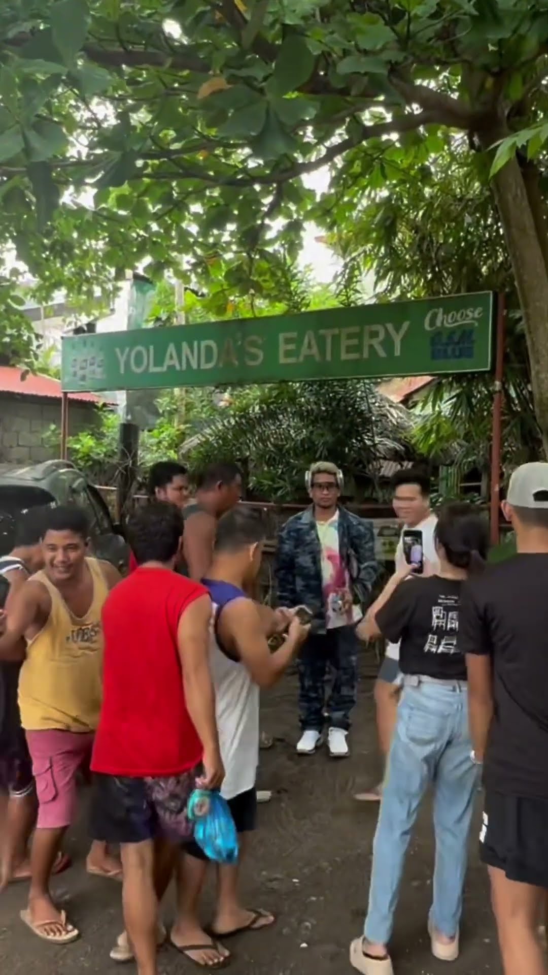 Grabe pala supporters ko dito sa tacloban