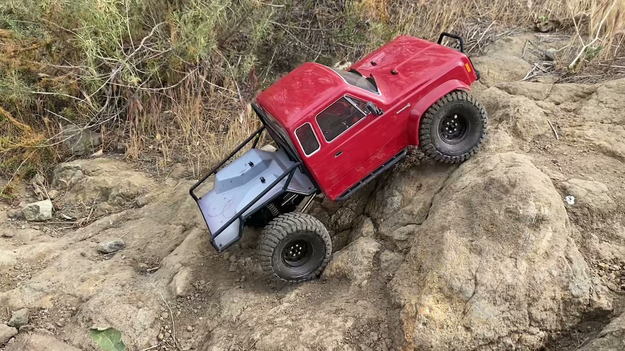 Taking my new Element Sendero HD to the trail