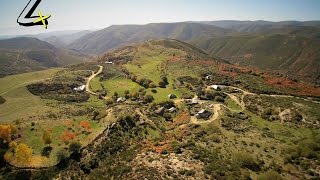 Campo Del Agua - El Recuerdo De Las Pallozas - El Bierzo - León A Vista De Dron...