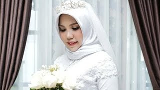 Indonesian woman who lost fiance in Lion Air crash goes ahead with their planned wedding Indonesian woman who lost fiance in Lion Air crash goes ahead with their planned wedding