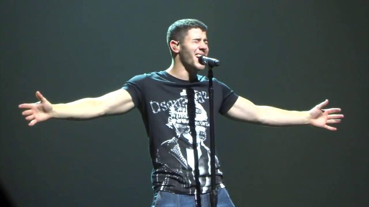 Nick Jonas - Chains - Future Now Tour Edmonton