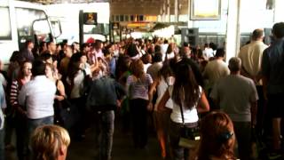 1er FLASHMOB de BOLLYWOOD TERMINAL LA PLATA, Argentina (VIDEO OFICIAL)