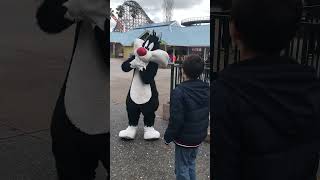Gabe turns 10 at 6 Flags!