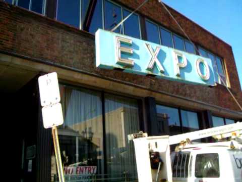 This is a video of the old Expositor signs on Dalousie Street in Brantford, ON being removed by Brooks Signs. The Brooks Signs team is very proud to work with local Brantford organizations. We have been serving our community for over 25 years! Thank you to all our local customers. www.brooks-signs.com