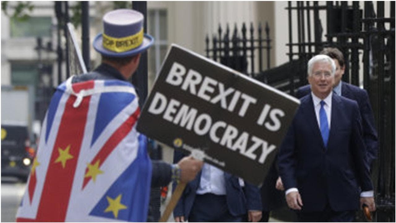 'Friendly colleagues' go for the jugular in British debate