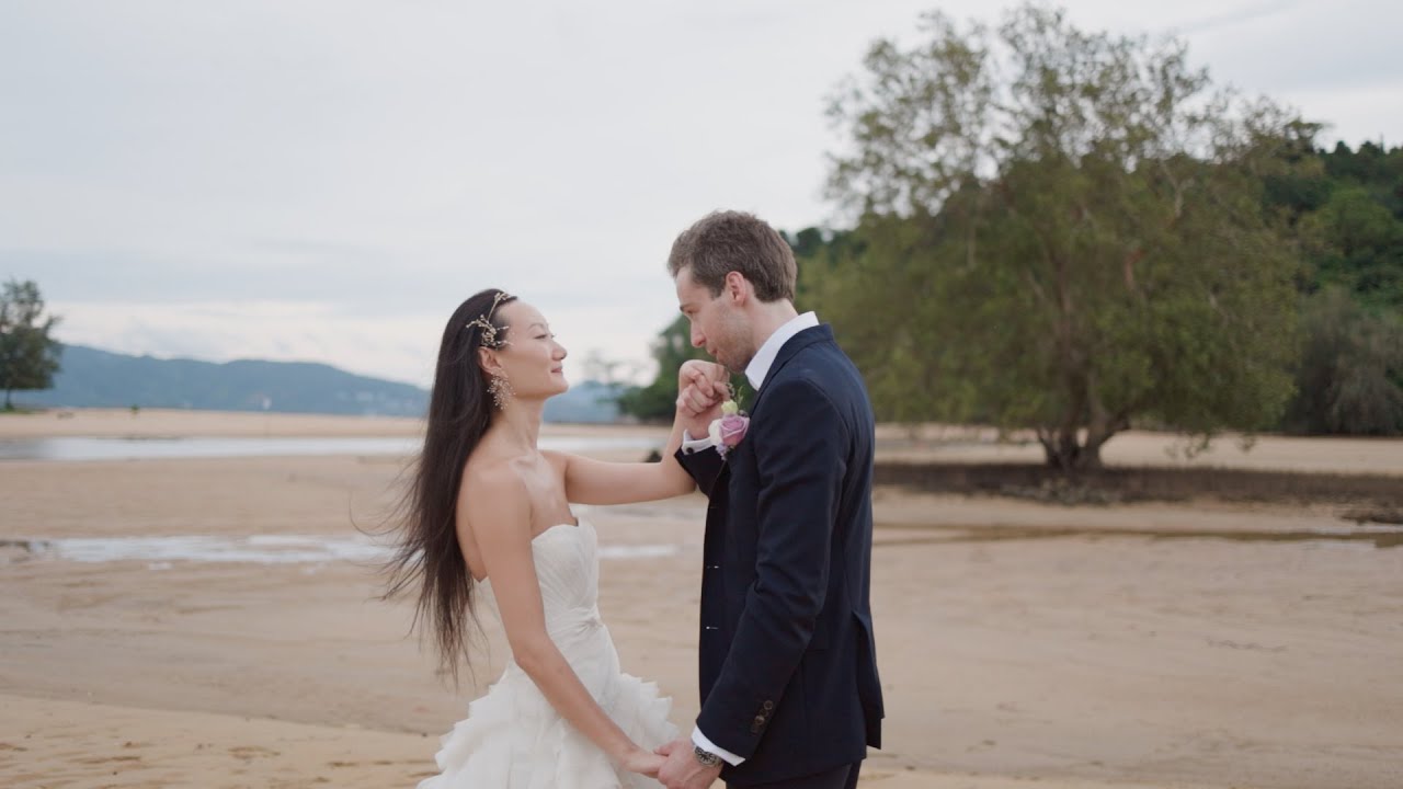 Destination wedding at Anantara Layan Phuket Resort - Jenny & Philipp