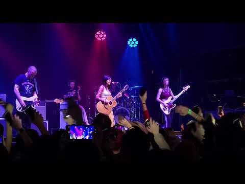 Beabadoobee - Tired (Live Houston 11/15 4k)