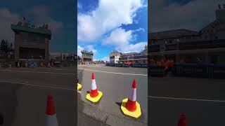 Applause for TT Marshals Convoy
