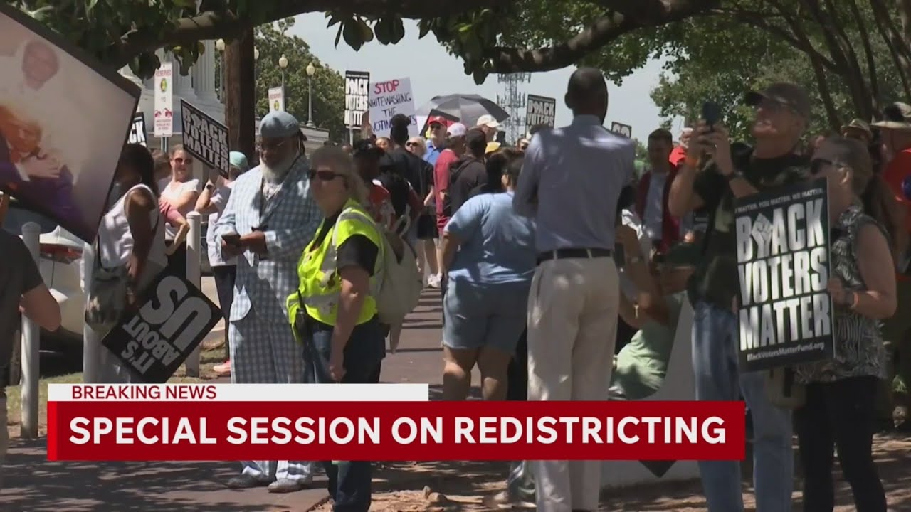 Protesters gather during Alabama special redistricting session - YouTube