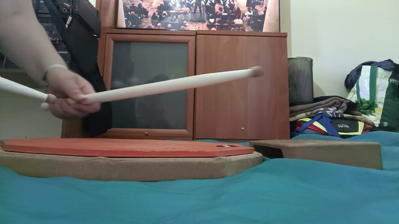 Espíritu Santo, Tambor | BM Cruz roja