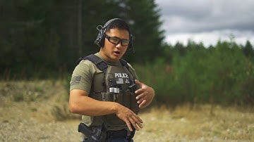 HOW I DRAW USING A LVL 3 RETENTION HOLSTER FROM SAFARILAND