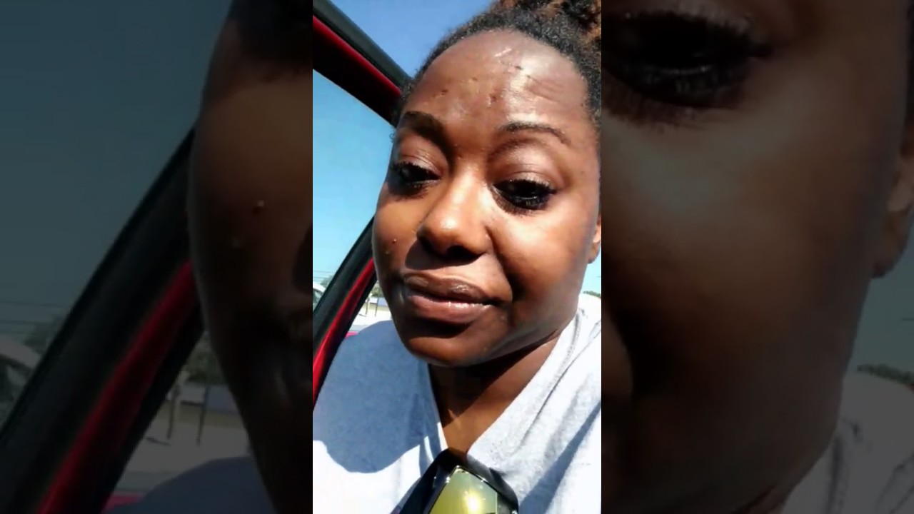 video blog: Snapchat Quickie | shopping for a new chair
