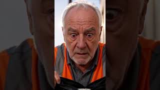 They Threw "Trash" at the Old Street Sweeper — But the Bags Were Full of Cash#kindness#reversal