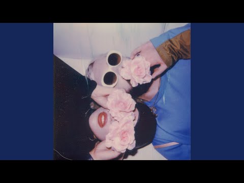 Putar i tell myself lies - flora cash