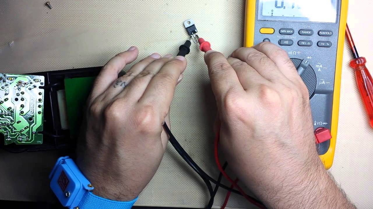 Porque La Batería Del Taladro No Carga Reparacion Cargador Atonillador taladro Bosch No carga - YouTube